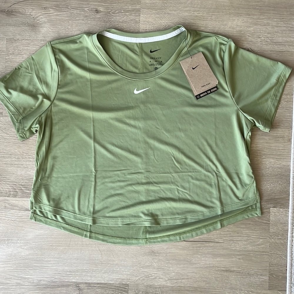 Nike dri-fit crop top